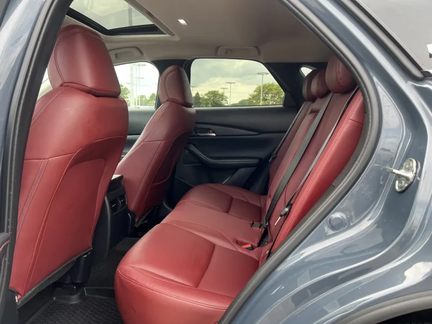 2024 Mazda CX-30 2.5 S Carbon photo 1