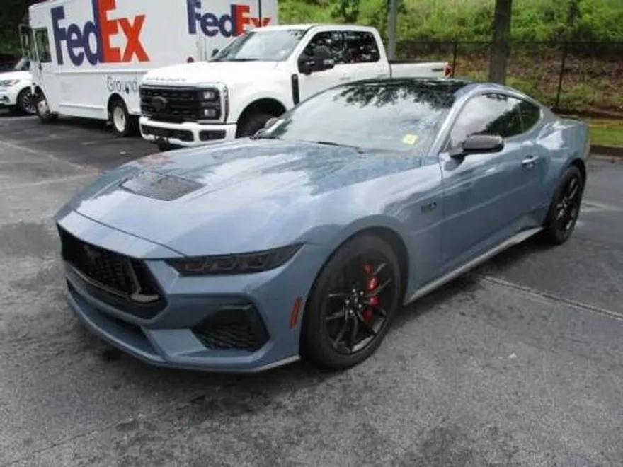 2024 Ford Mustang GT photo 1