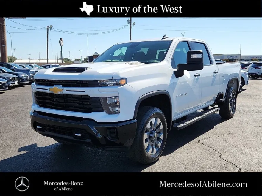 2024 Chevrolet Silverado 2500HD Custom photo 1