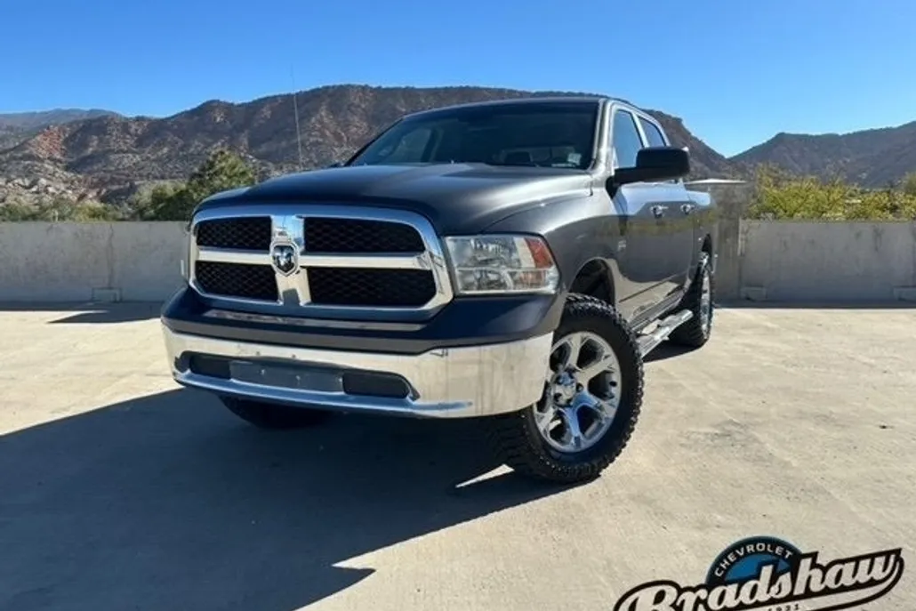 2016 Ram 1500 SLT photo 1