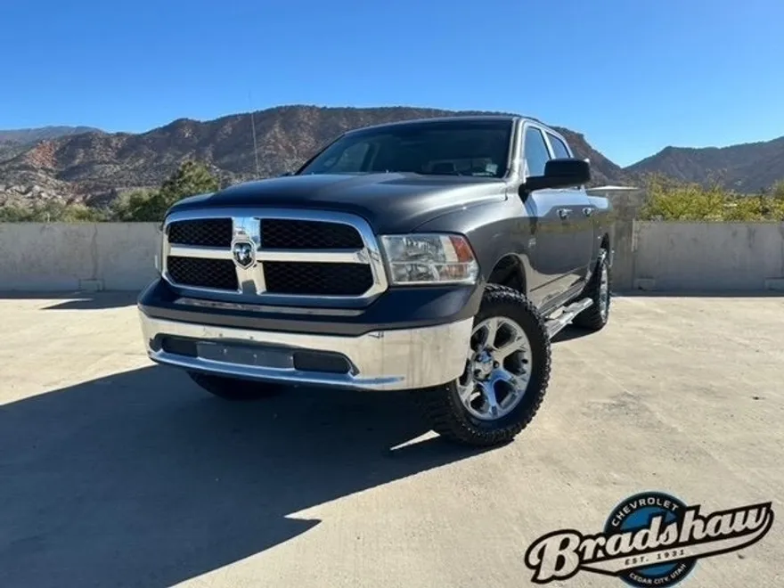 2016 Ram 1500 SLT photo 1