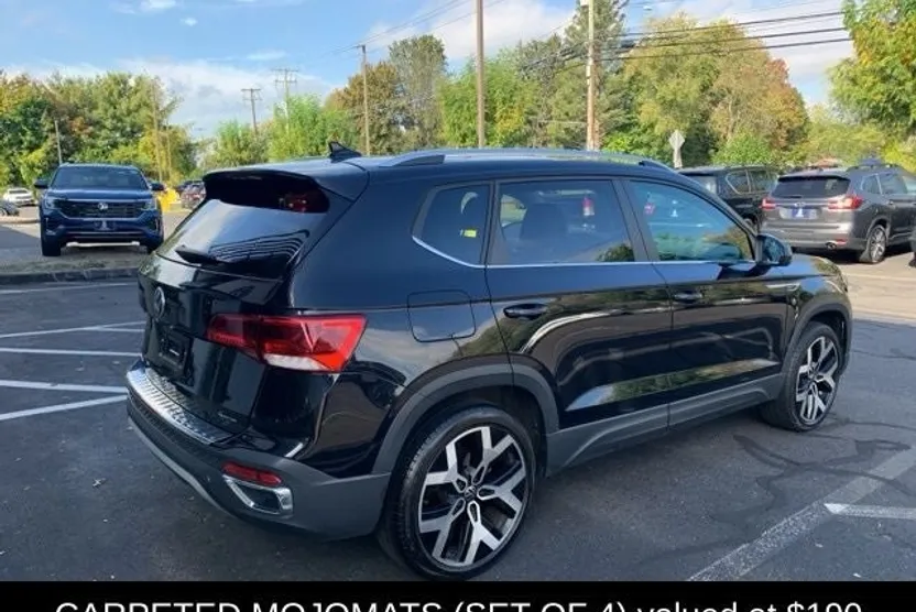 2023 Volkswagen Taos SEL photo 1