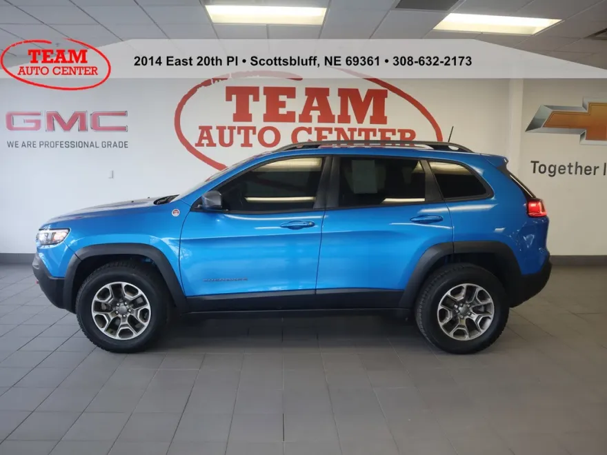 2020 Jeep Cherokee Trailhawk photo 1