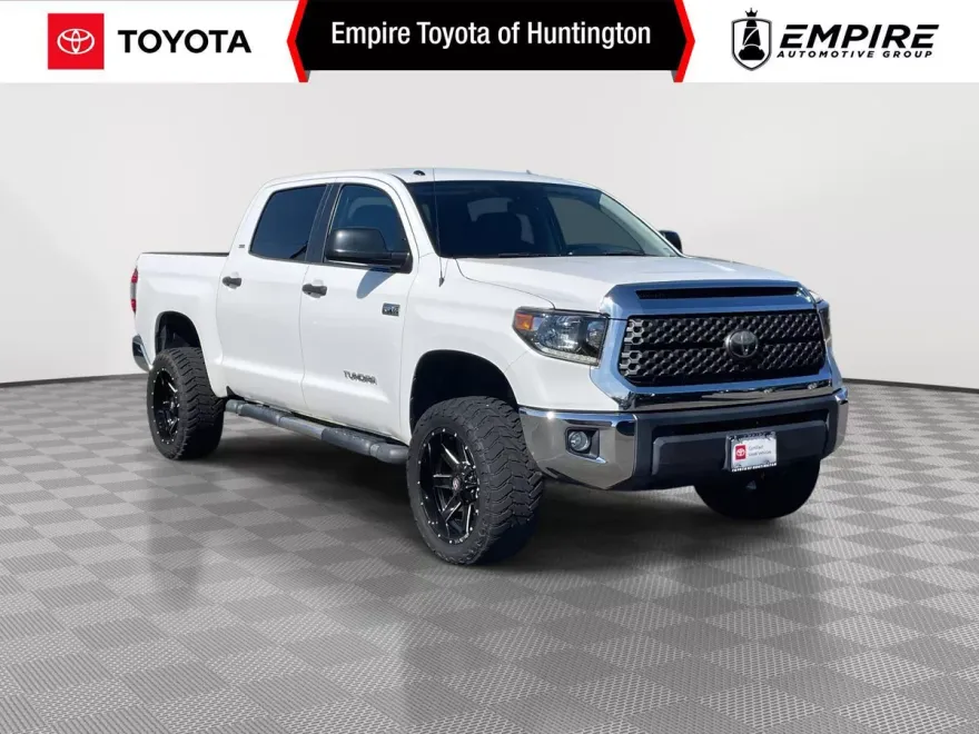 2018 Toyota Tundra SR5 photo 1
