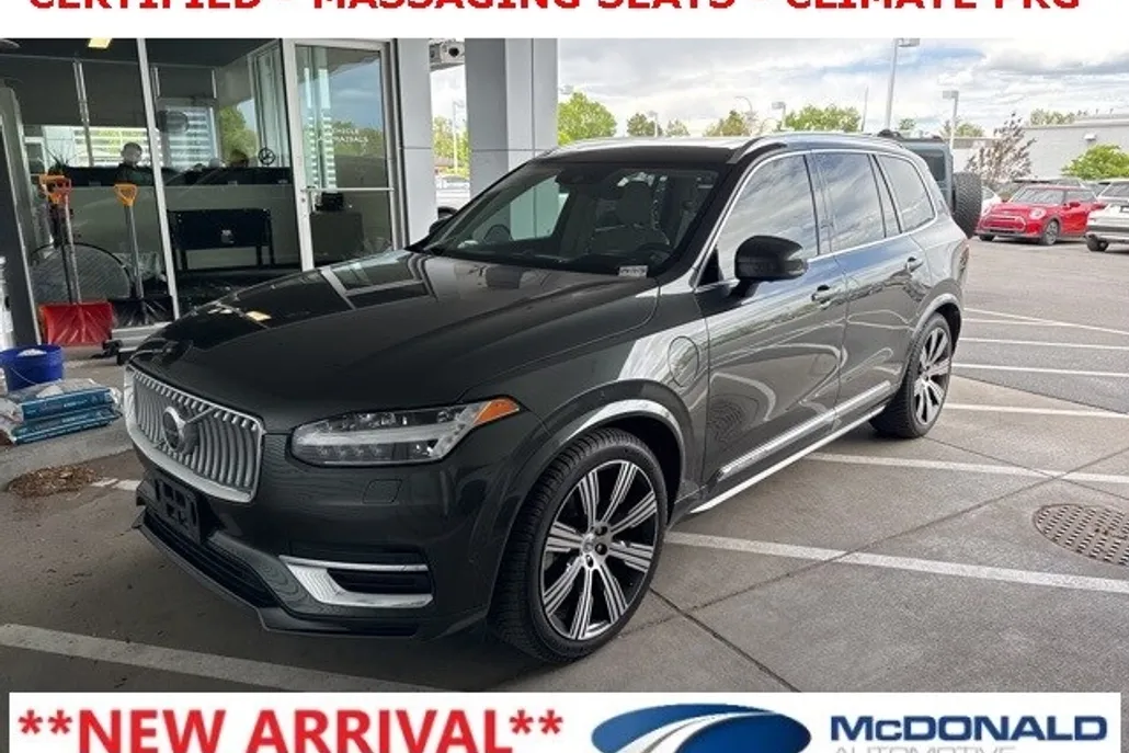 2022 Volvo XC90 Recharge T8 Inscription photo 1