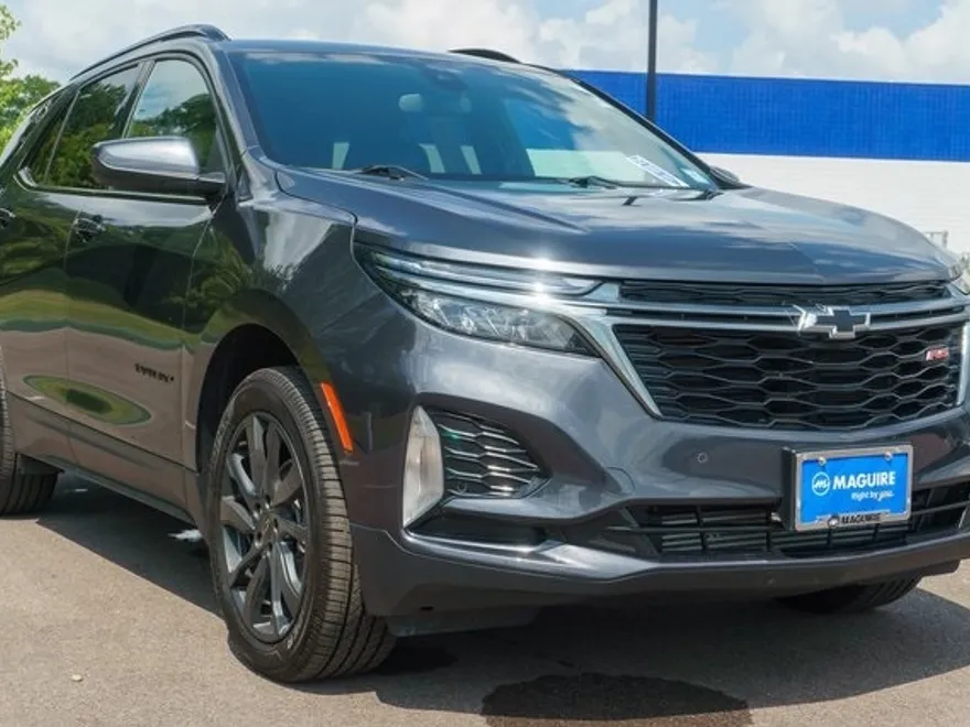 2023 Chevrolet Equinox RS photo 1
