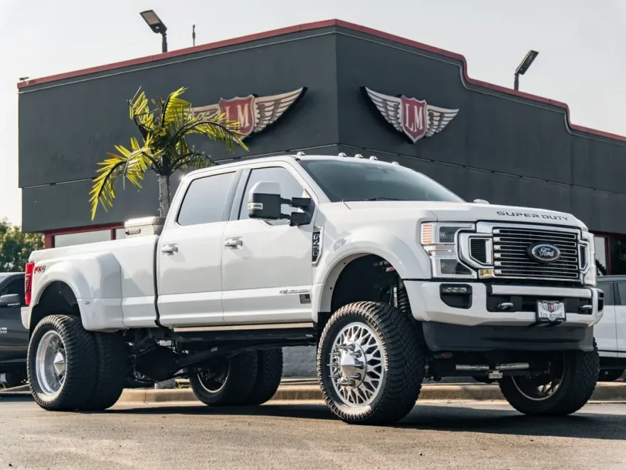 2022 Ford F-450 Limited photo 1