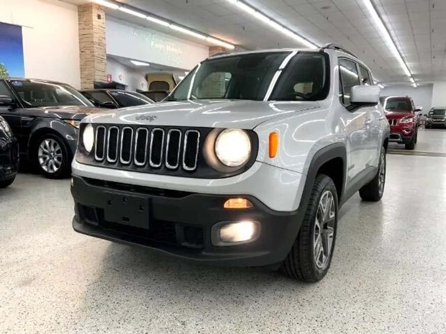 2017 Jeep Renegade Latitude photo 1
