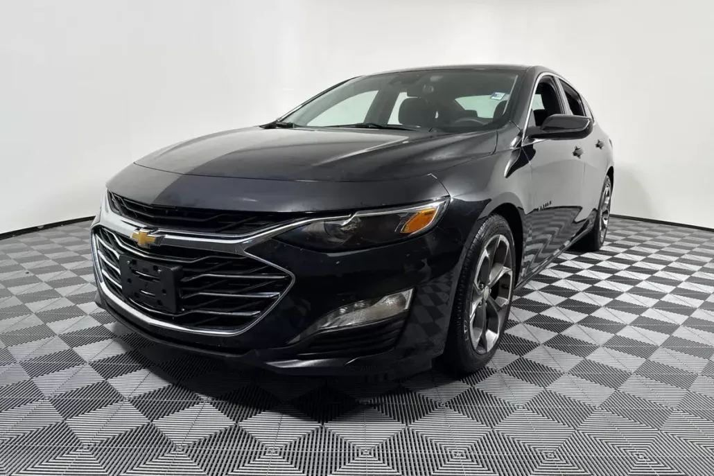 2023 Chevrolet Malibu 1LT photo 1