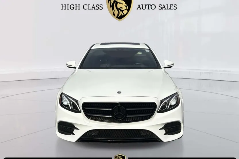 2019 Mercedes Benz E 300 Sedan photo 1