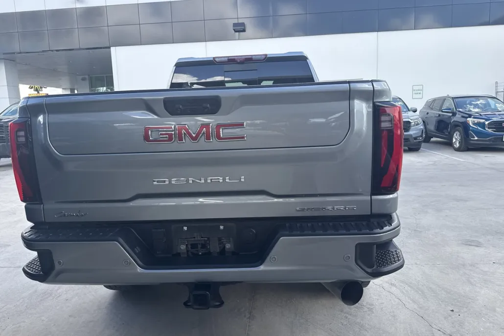 2024 Gmc Sierra HD Denali photo 1