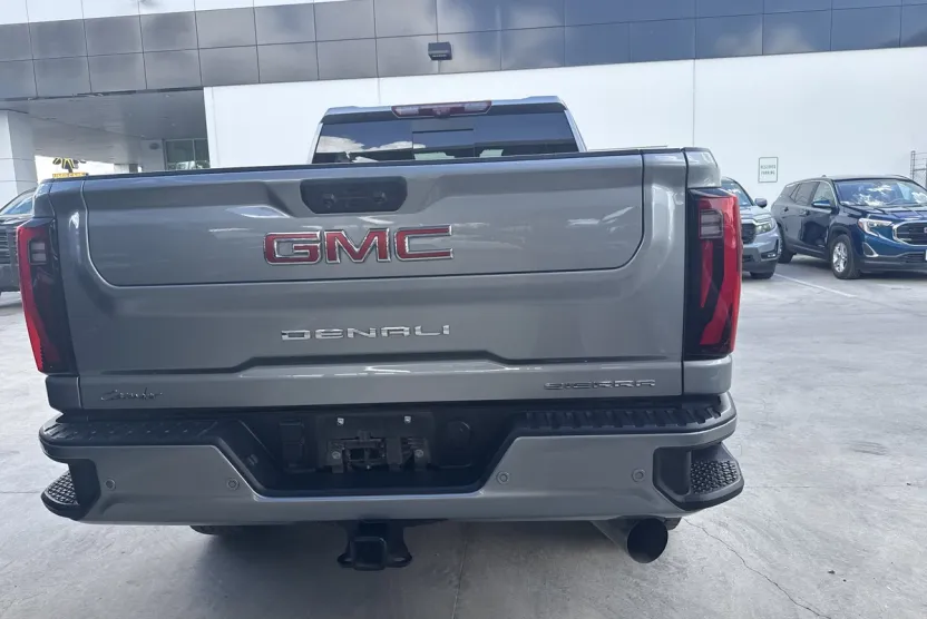 2024 Gmc Sierra HD Denali photo 1