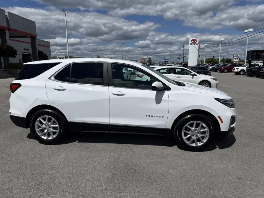 2022 Chevrolet Equinox photo 1