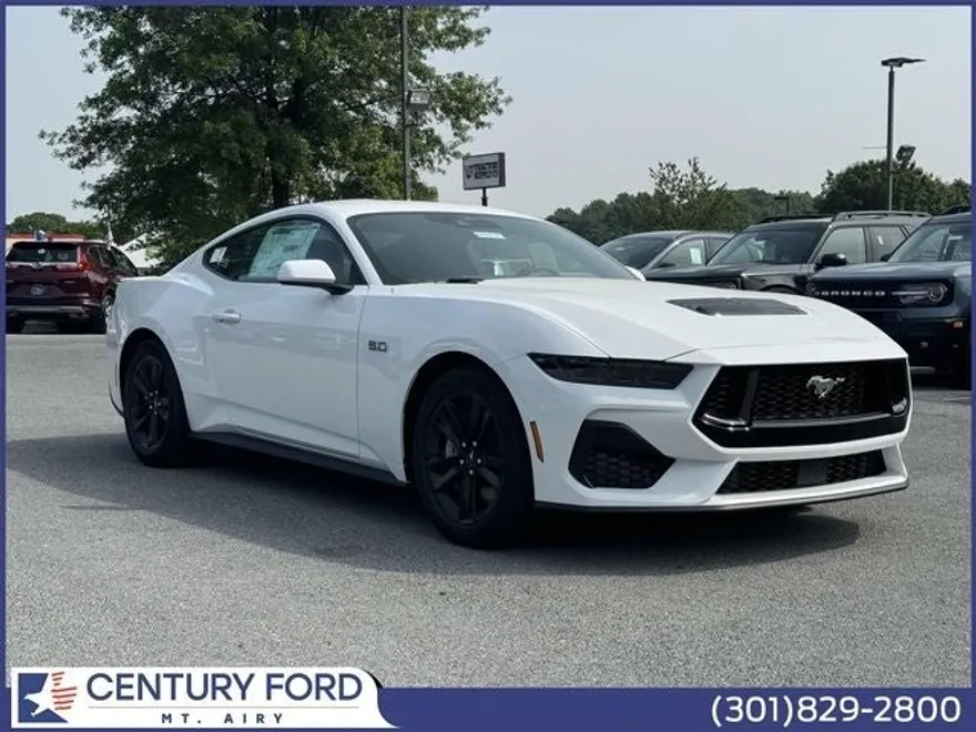 2025 Ford Mustang GT photo 1