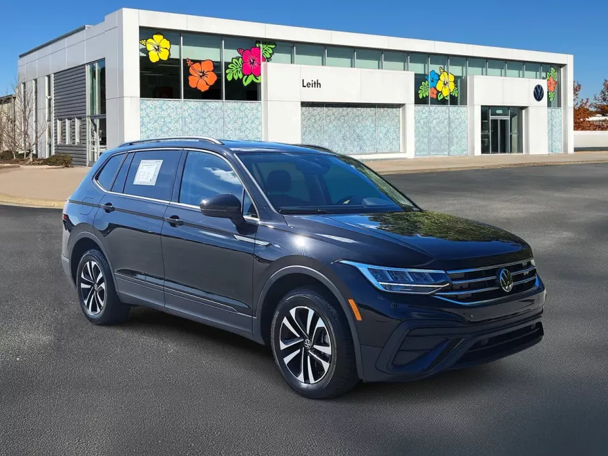 2024 Volkswagen Tiguan S photo 1
