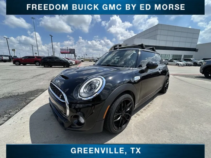 2017 Mini Cooper 2 Door Hardtop S photo 1