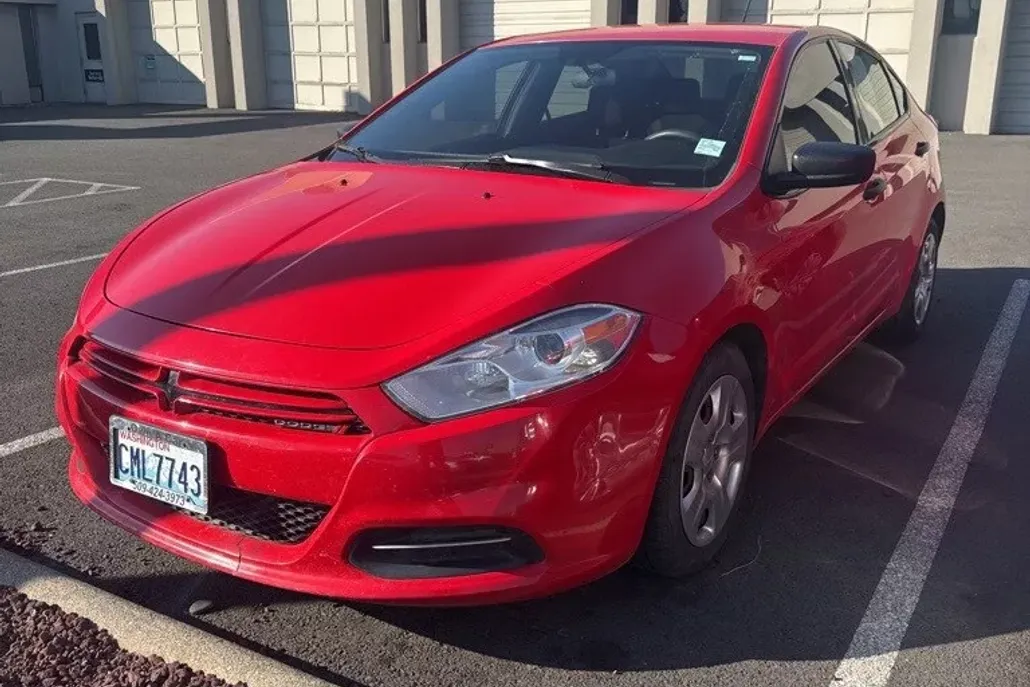 2016 Dodge Dart SE photo 1