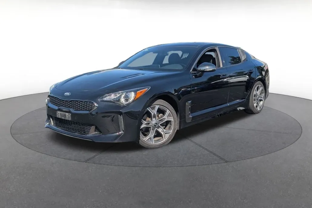 2020 Kia Stinger GT-Line photo 1
