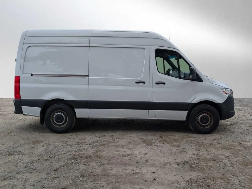 2023 Mercedes Benz Sprinter 2500 Standard Roof photo 1