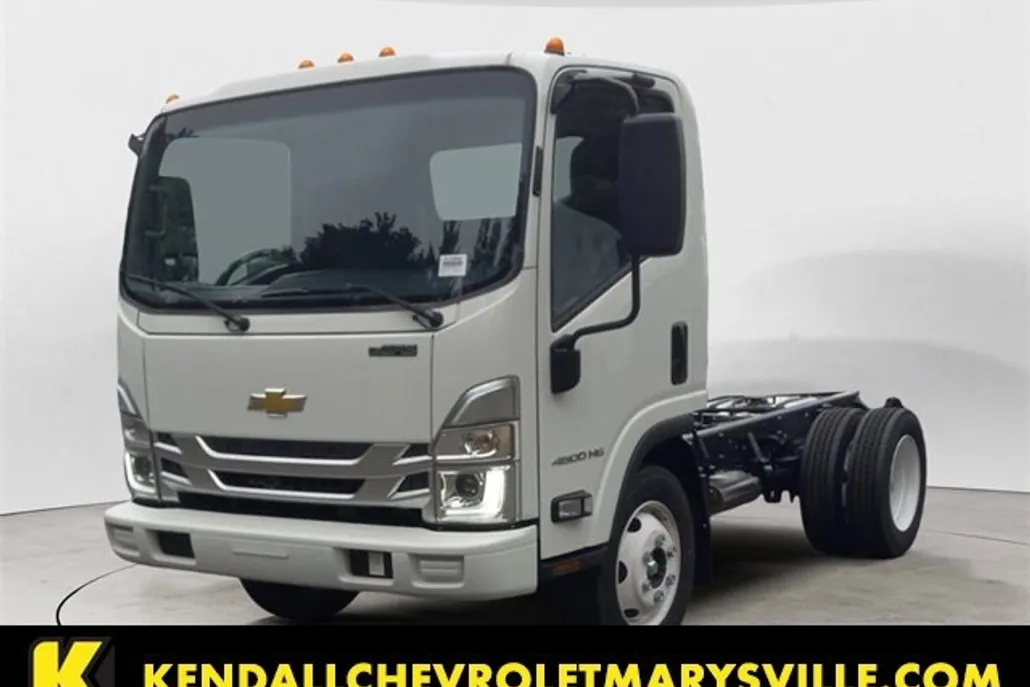 2025 Chevrolet Silverado 4500HD photo 1