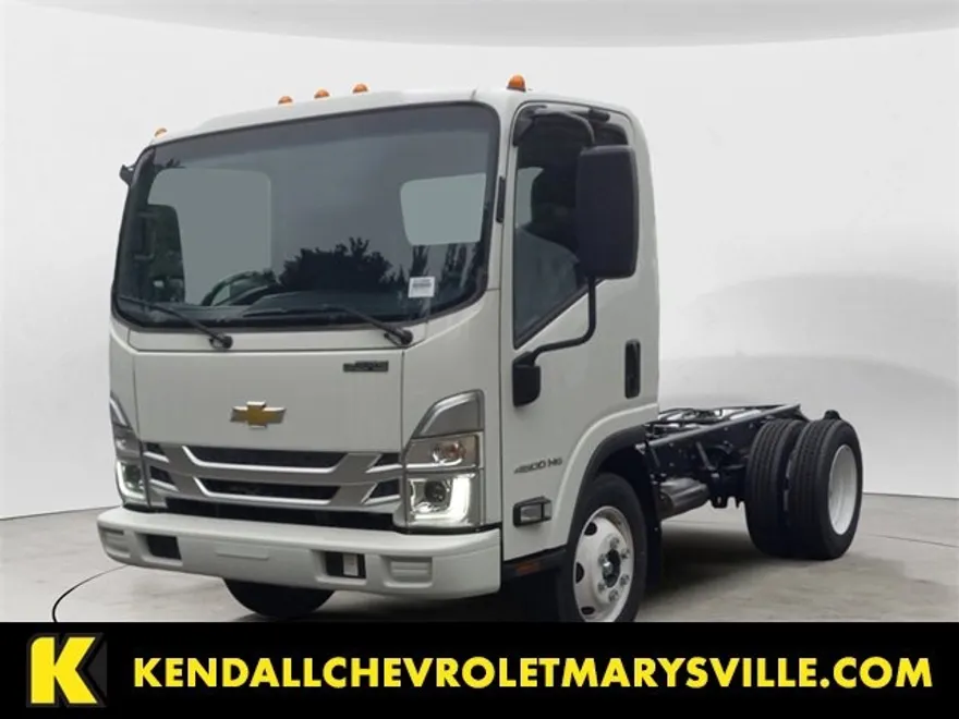 2025 Chevrolet Silverado 4500HD photo 1