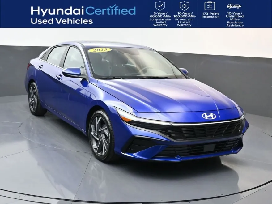 2025 Hyundai Elantra SEL Convenience photo 1