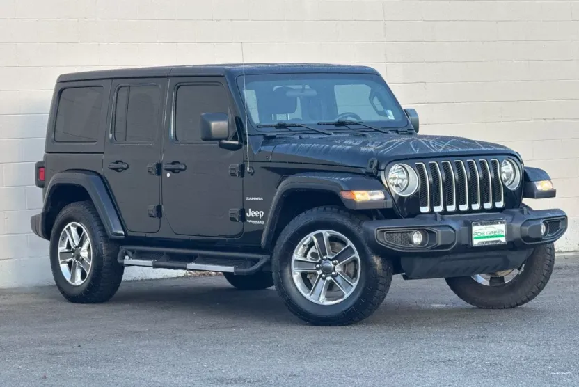 2020 Jeep Wrangler Unlimited Sahara photo 1