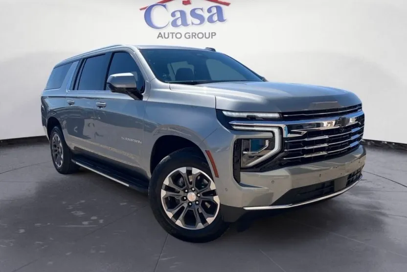 2025 Chevrolet Suburban LT photo 1