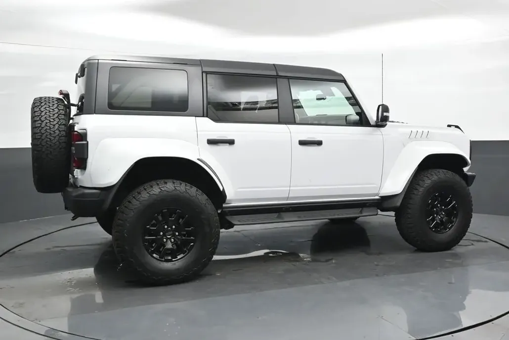 2024 Ford Bronco Raptor photo 1