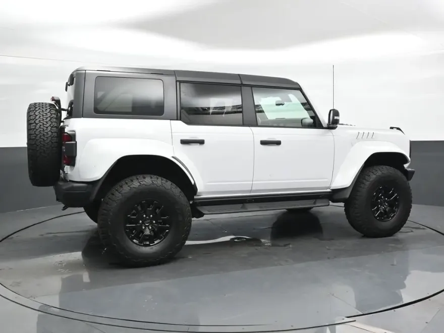 2024 Ford Bronco Raptor photo 1