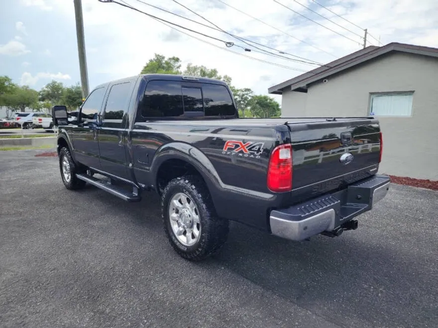 2014 Ford F-250 Lariat photo 1