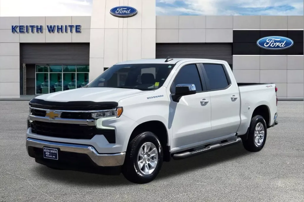 2024 Chevrolet Silverado 1500 LT photo 1