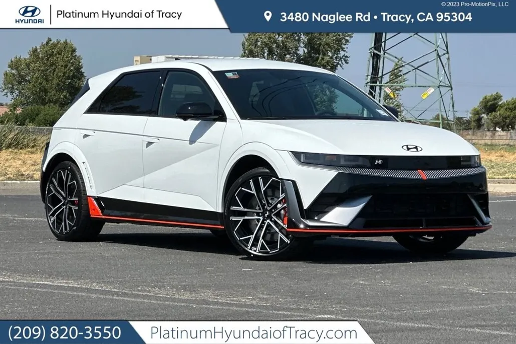 2025 Hyundai Ioniq N photo 1
