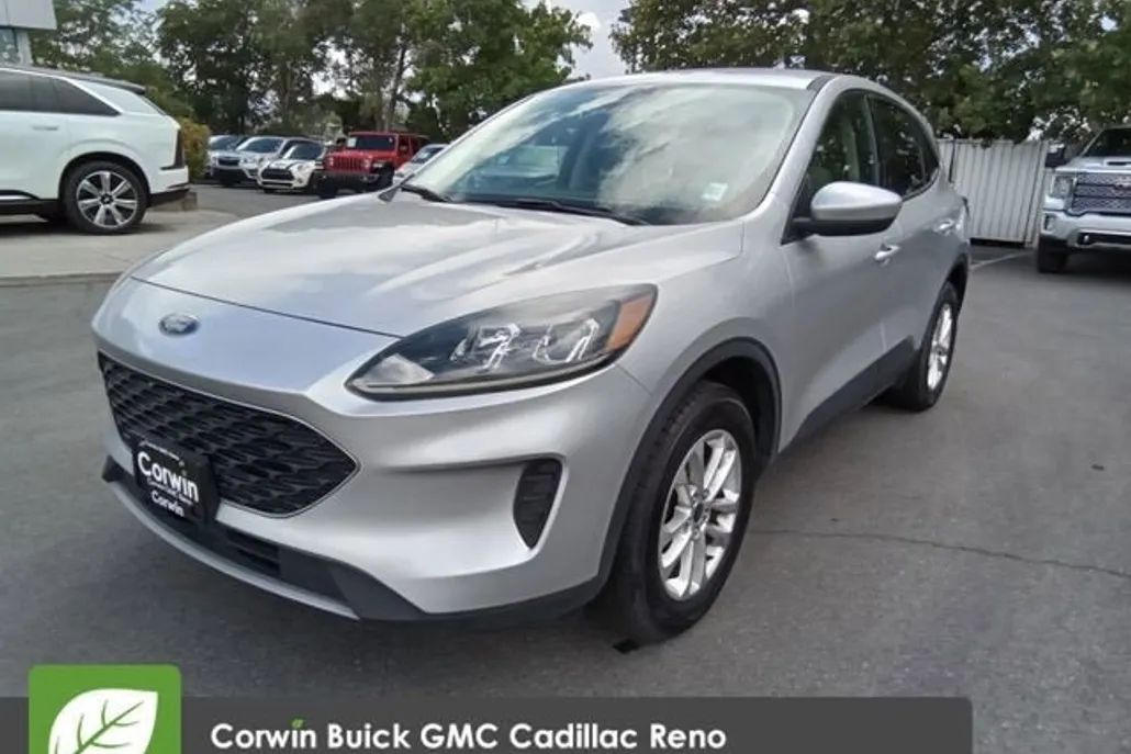 2020 Ford Escape SE photo 1