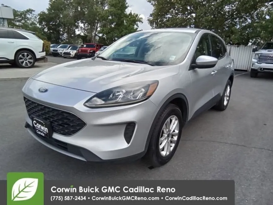2020 Ford Escape SE photo 1