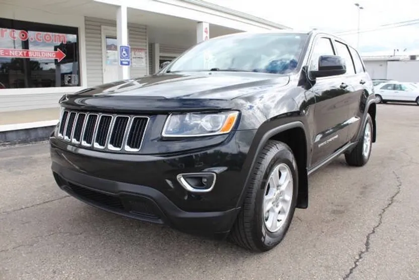 2015 Jeep Grand Cherokee Laredo photo 1