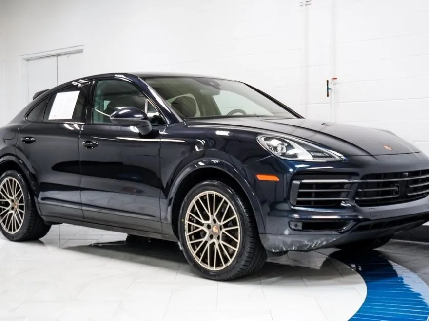 2023 Porsche Cayenne Platinum Edition Coupe photo 1