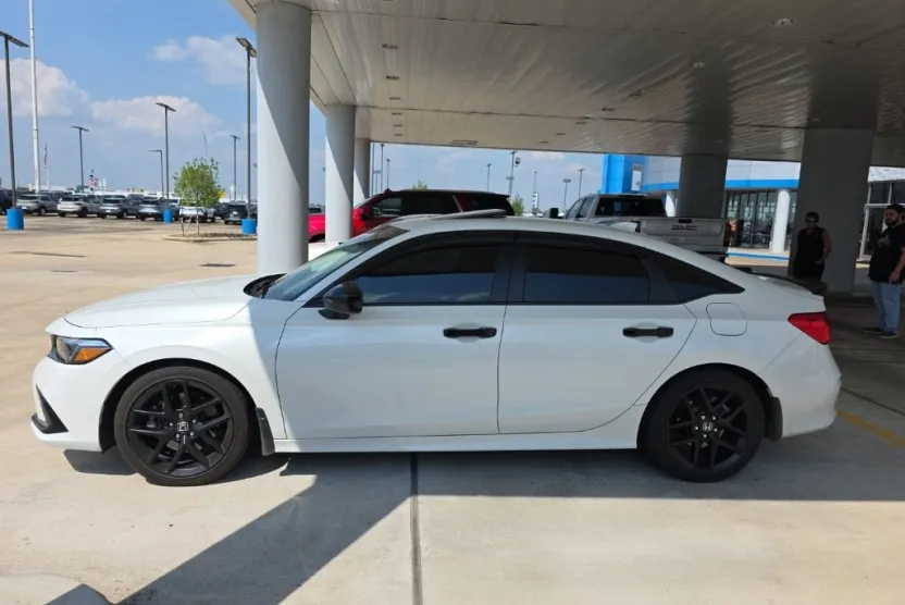 2024 Honda Civic Si photo 1