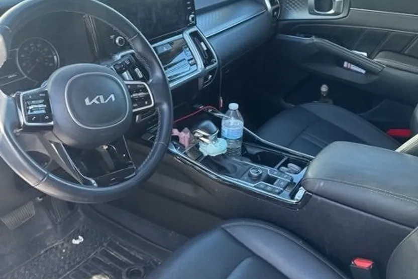 2022 Kia Sorento SX photo 1