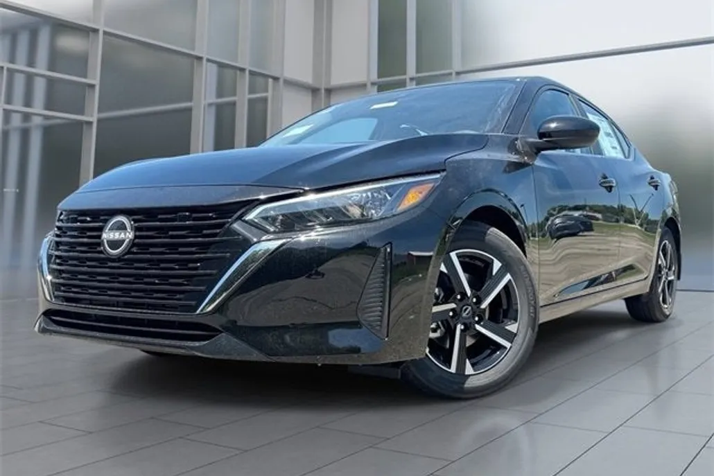 2025 Nissan Sentra SV photo 1