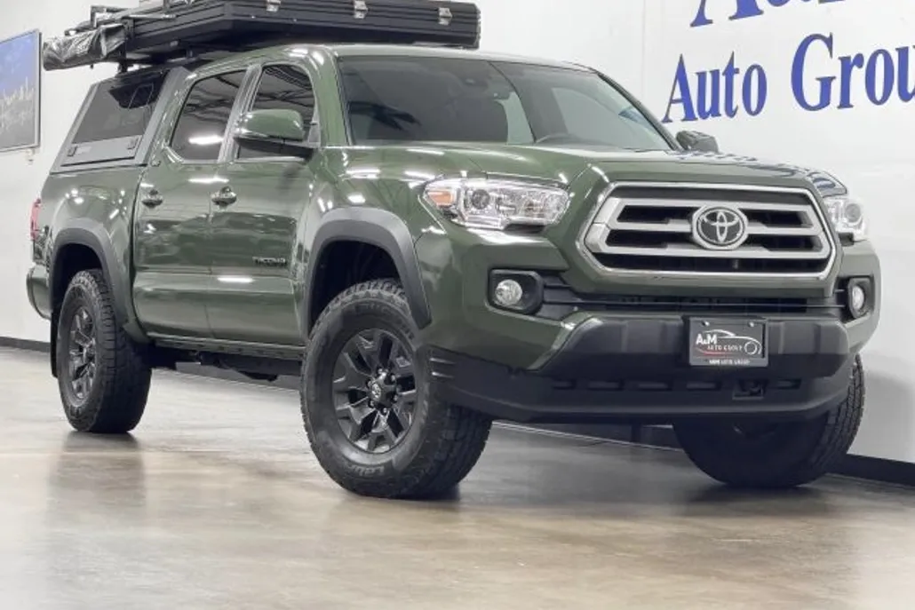 2021 Toyota Tacoma Double Cab SR5 photo 1