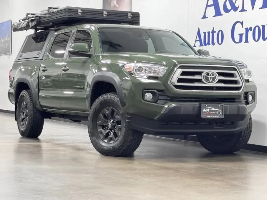2021 Toyota Tacoma Double Cab SR5 photo 1