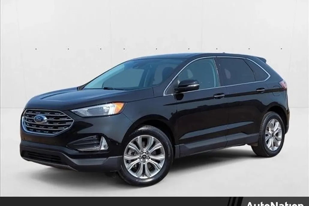 2024 Ford Edge Titanium photo 1