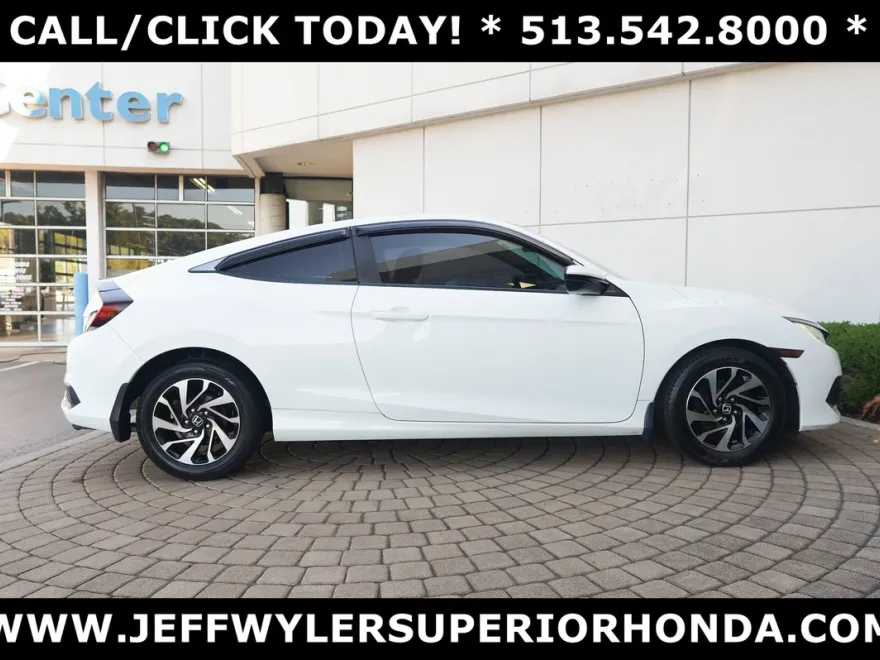 2018 Honda Civic LX photo 1