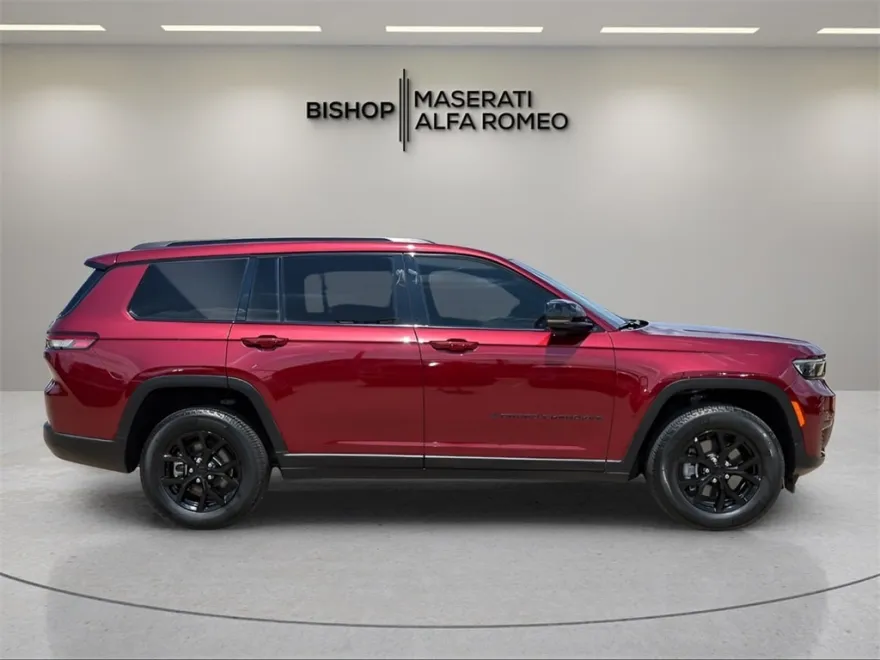 2024 Jeep Grand Cherokee Altitude photo 1