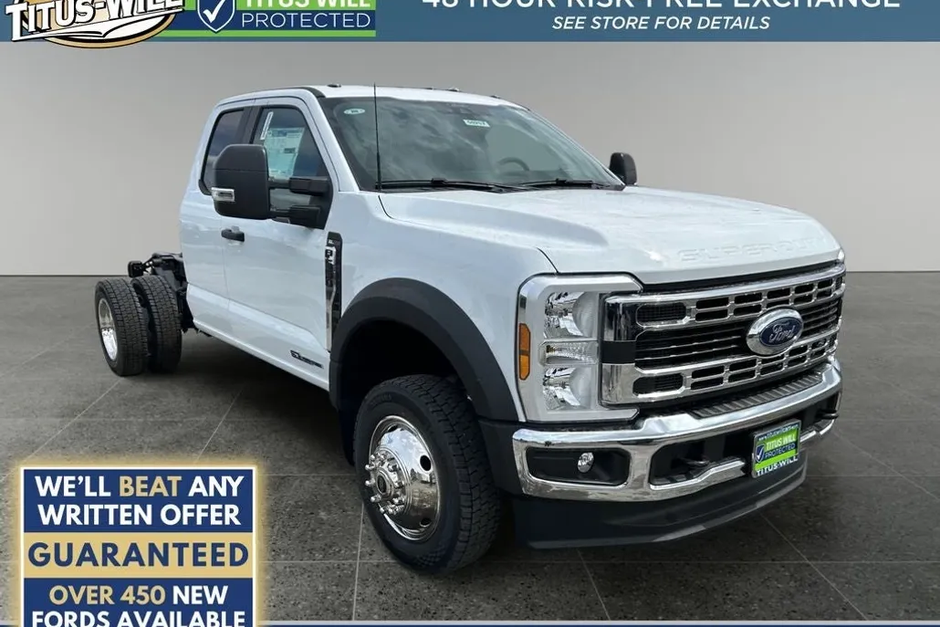 2025 Ford F-550 XL photo 1