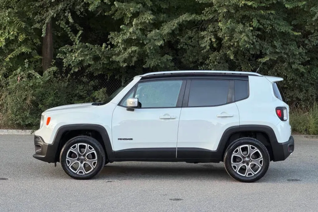2015 Jeep Renegade Limited photo 1