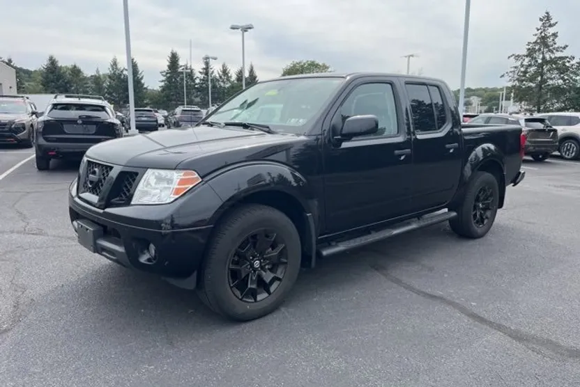 2021 Nissan Frontier Crew Cab SV photo 1