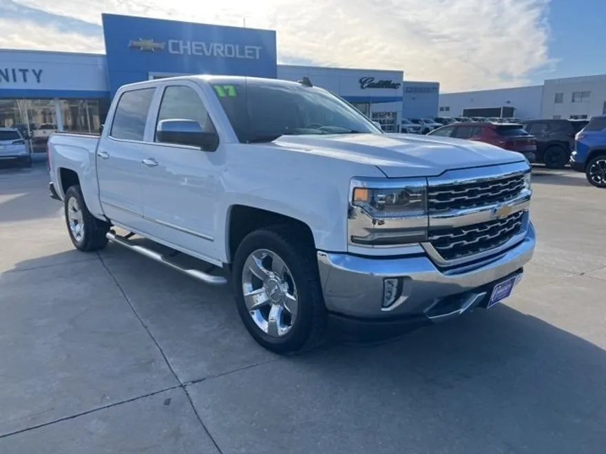 2017 Chevrolet Silverado 1500 LTZ photo 1