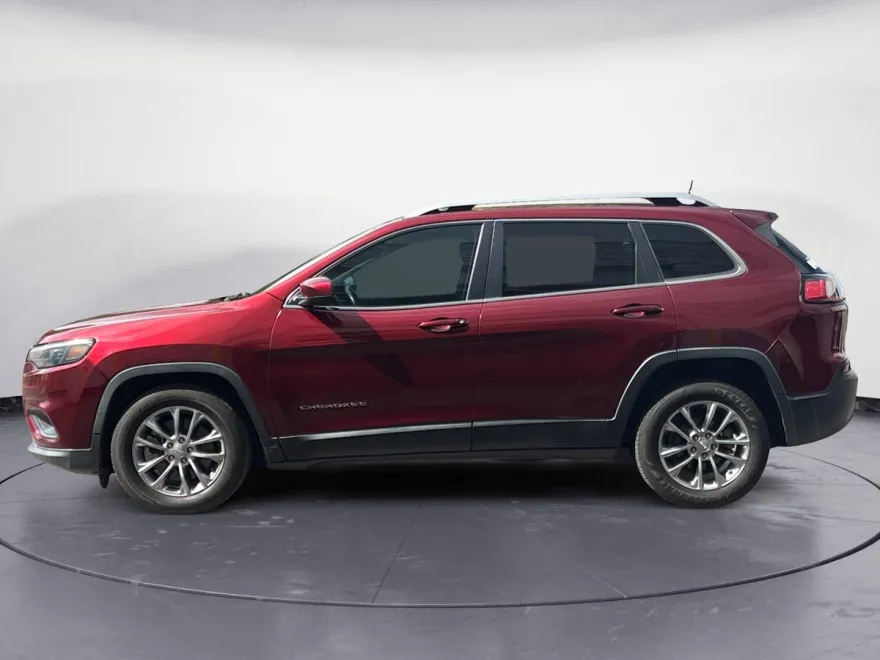 2019 Jeep Cherokee Latitude photo 1